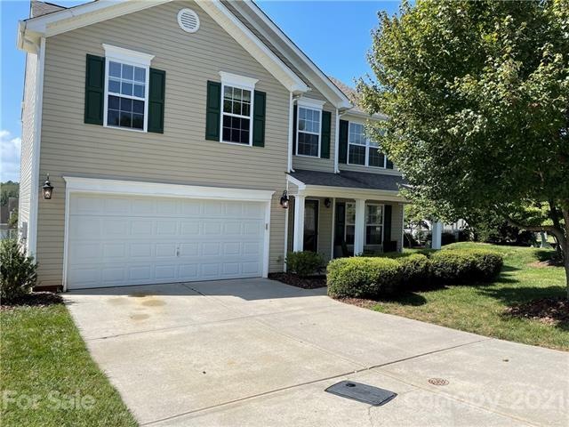 2204 Ballingarry Dr, Statesville, NC 28625 - photo 1