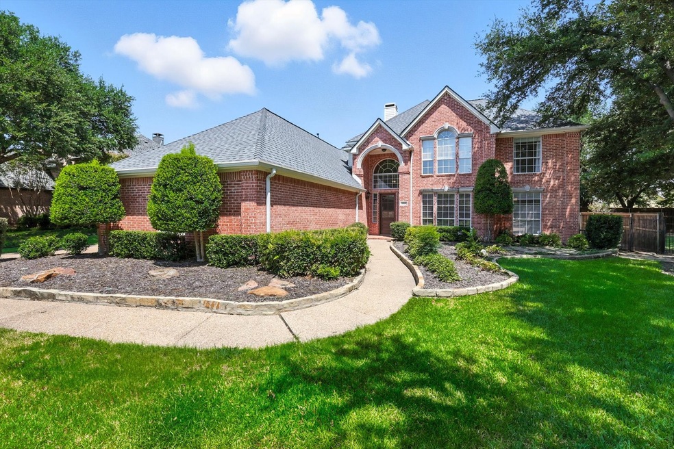335 Highland Oaks Cir, Southlake, TX 76092 - photo 1