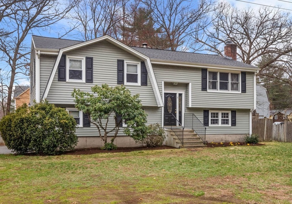 8 Broad St, Wilmington, MA 01887 - photo 1