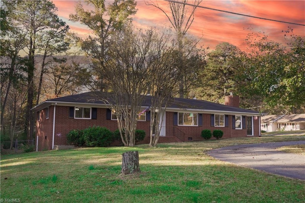 822 Mark Ave, Asheboro, NC 27205 - photo 1