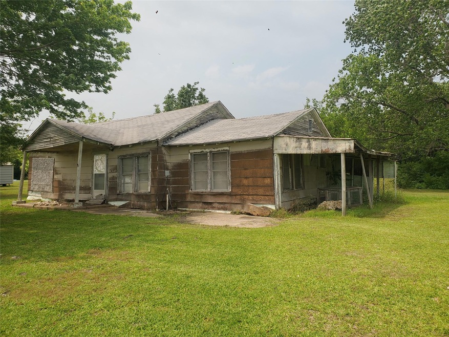 1612 W Hwy 56, Bonham, TX 75418 - photo 1