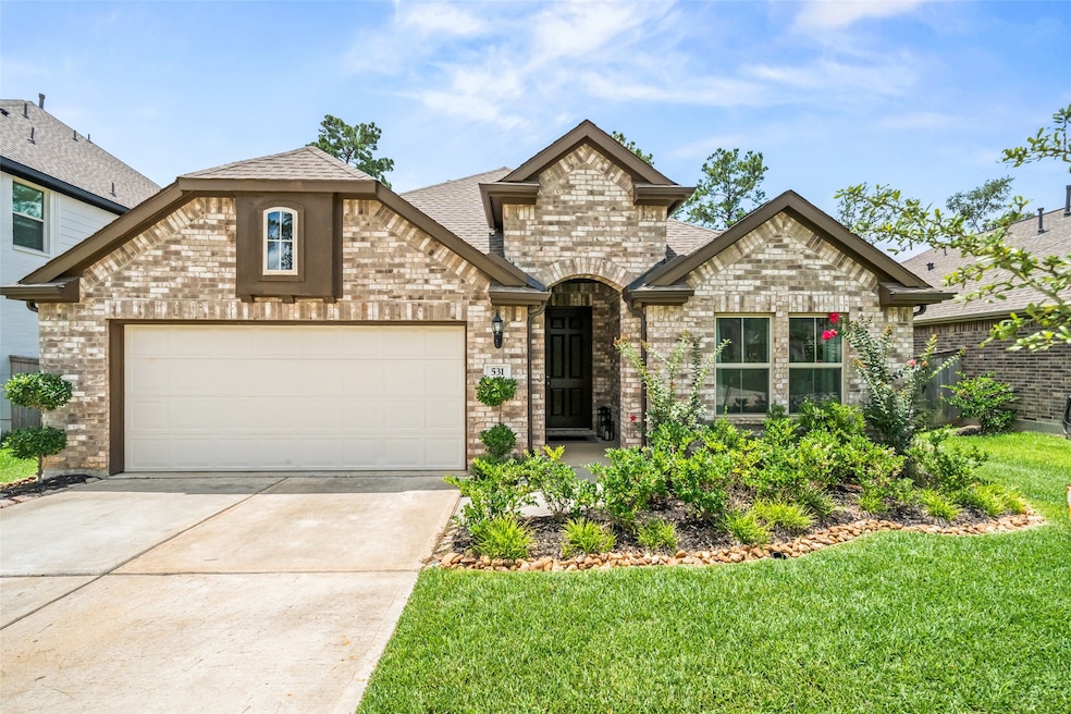 Welcome to 531 Carina Gaze, a stunning single-stor