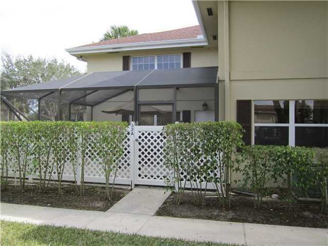 32 Danbury Ct unit A, Royal Palm Beach, FL 33411 - photo 1