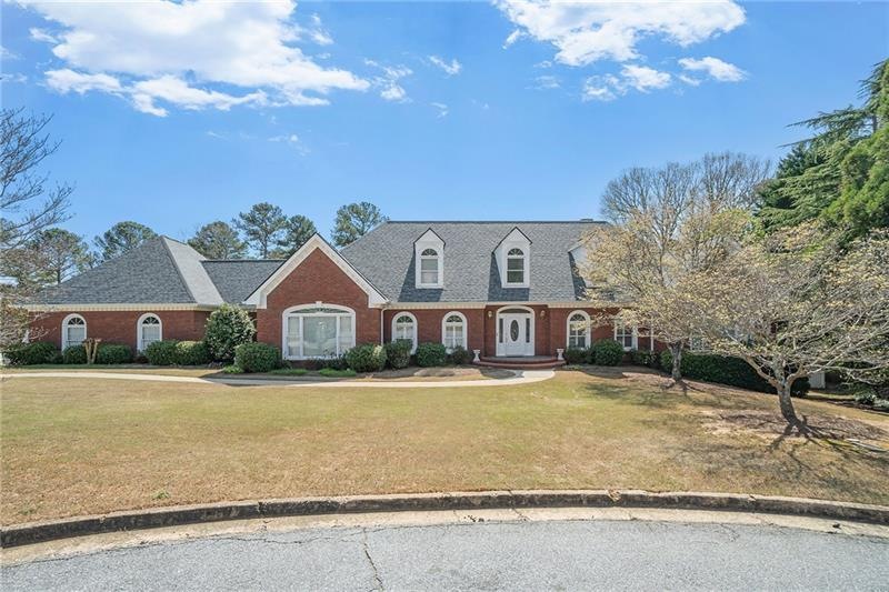 private cul-de-sac lot