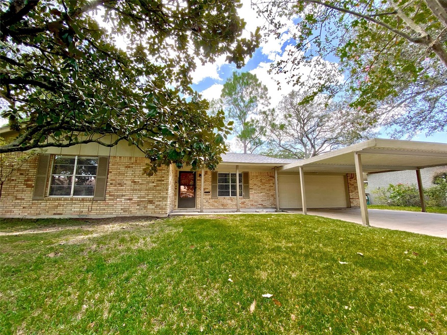 2916 Encino Ave, Bay City, TX 77414 - photo 1