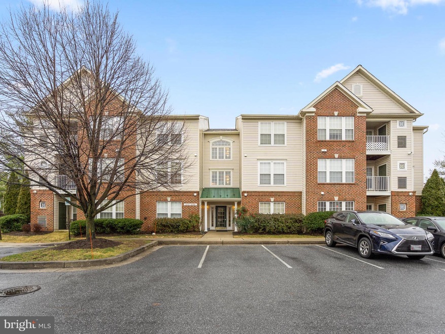 2057 Hunting Ridge Dr unit 2057, Owings Mills, MD 21117 - photo 1