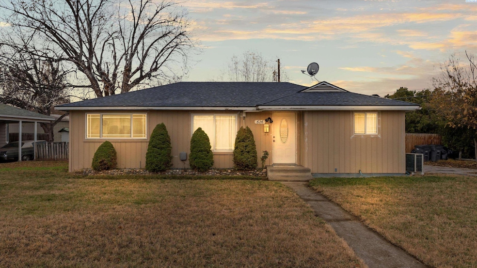 626 S Everett St, Kennewick, WA 99336 - photo 1