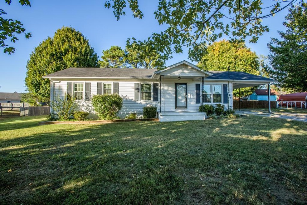 5006 Robinson Dr, Columbia, TN 38401 - photo 1