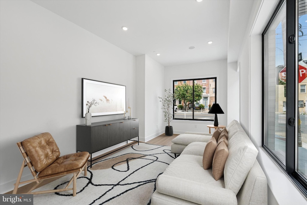 919 S 11th St unit 1, Philadelphia, PA 19147 - photo 1