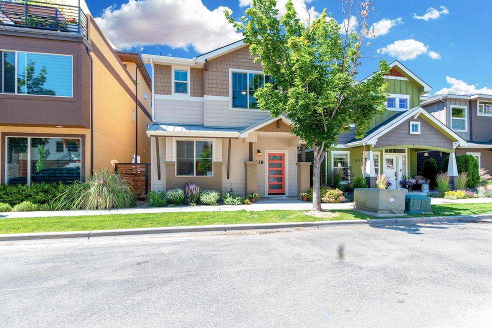 Sold • Co-Listing Agent