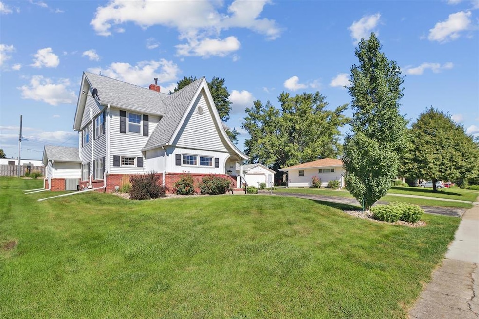 Pending $324,900 • Co-Listing Agent