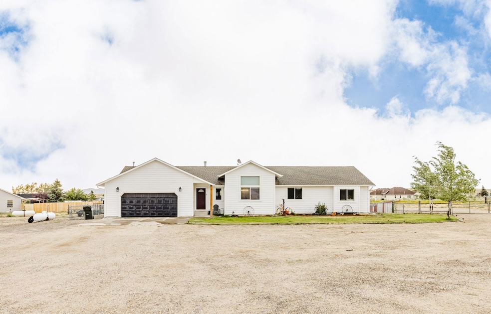 Under Contract $435,000