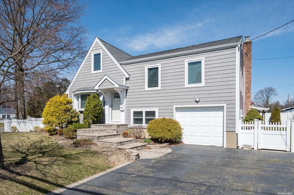 317 Boundary Ave, Farmingdale, NY 11735 - photo 1