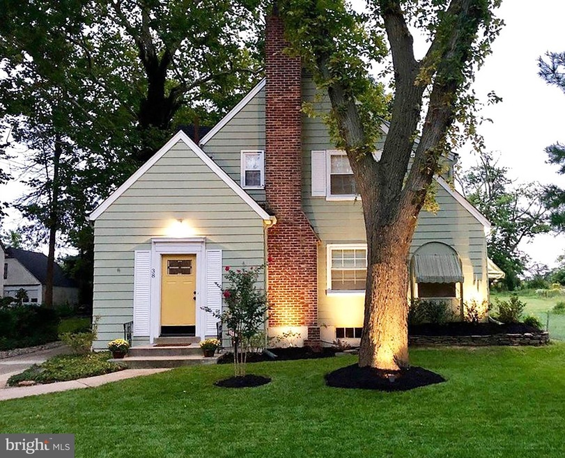 38 S Bayard Ave, Woodbury, NJ 08096 - photo 1