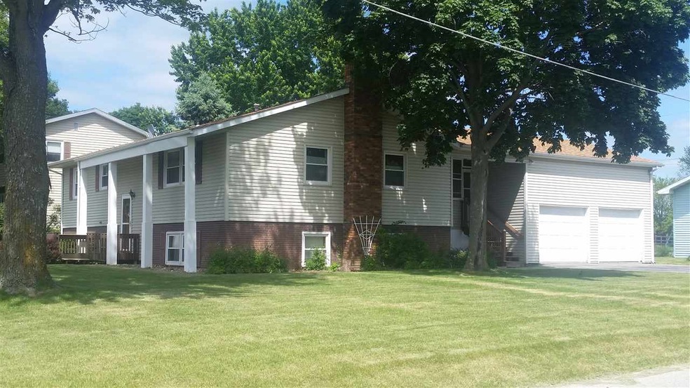 1417 Colton St, Columbus Junction, IA 52738 - photo 1