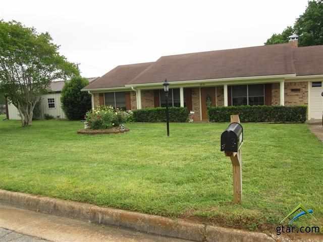 1831 1831 Susan Dr, Tyler, TX 75703 - photo 1
