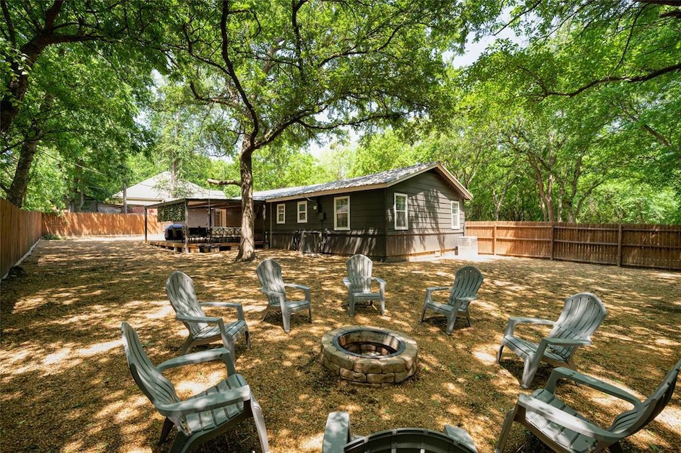 116 Toy Ln, Pottsboro, TX 75076 - photo 1