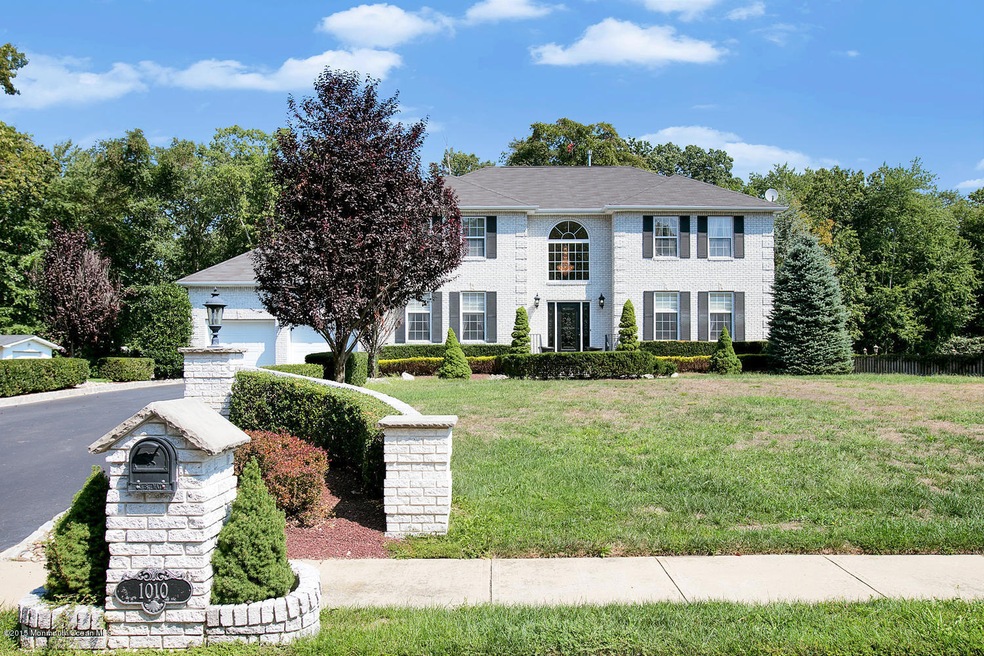 1010 Aumack Rd Jackson NJ-large-001-39-1