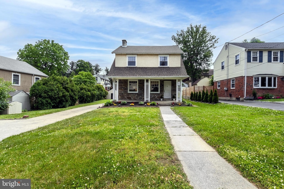 715 E Manoa Rd, Havertown, PA 19083 - photo 1