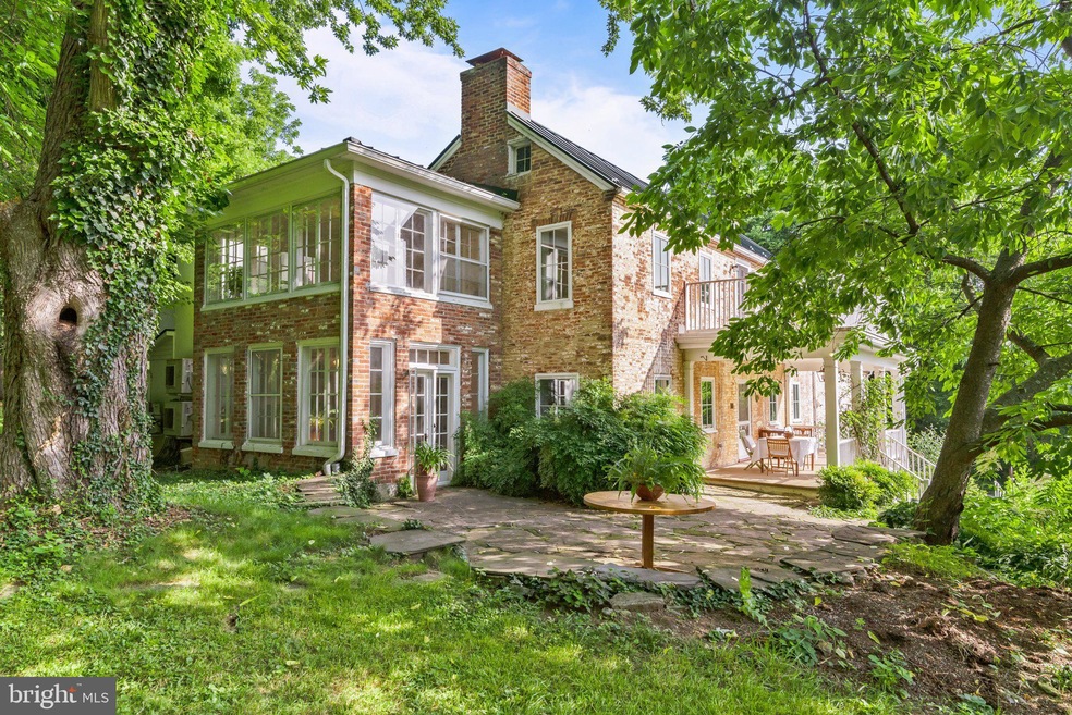 5011 Kearneysville Pike, Shepherdstown, WV 25443 - photo 1