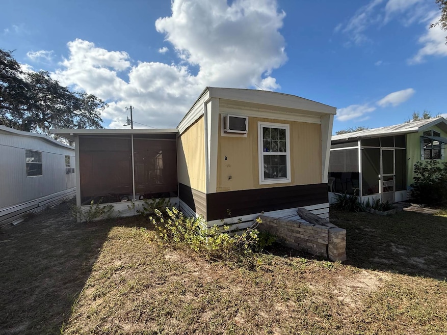 34700 S Haines Creek Rd unit B, Leesburg, FL 34788 - photo 1