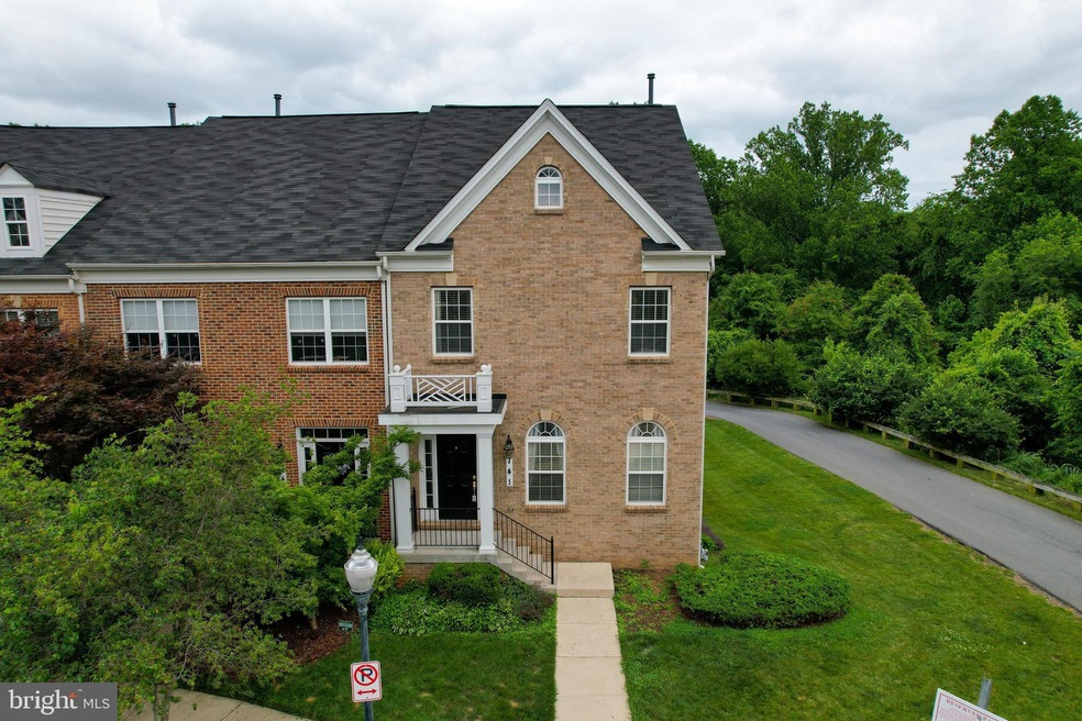 741 Raven Ave, Gaithersburg, MD 20877 - photo 1