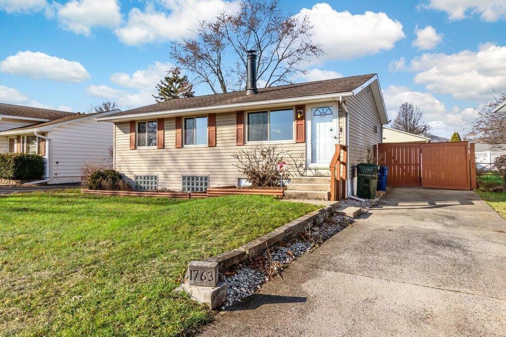 1763 River Bend Road-2.jpg-SMALL