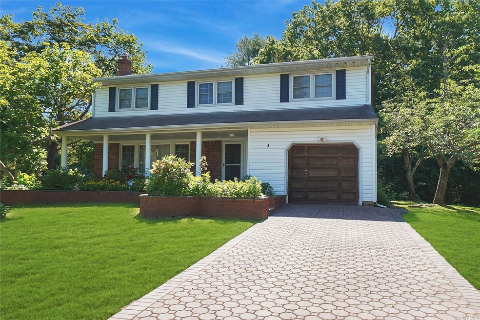 3 Don Ln, Hauppauge, NY 11788 - photo 1