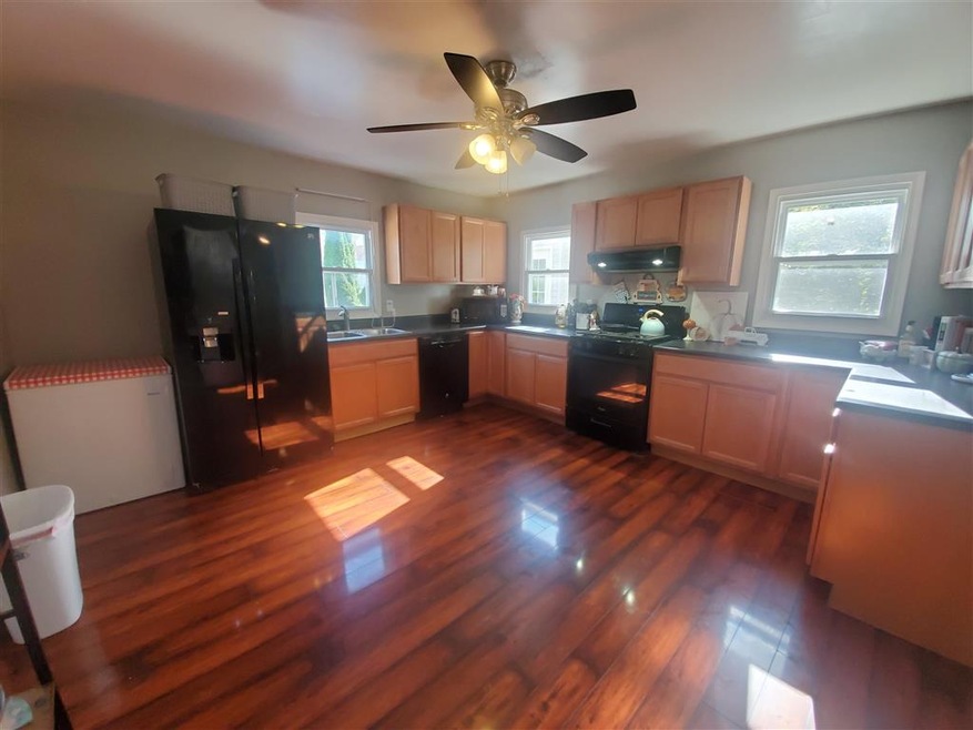 432 E Grant St, Virginia, IL 62691 - photo 1