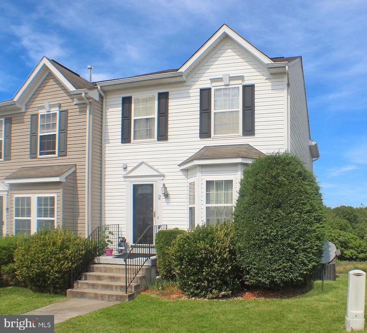 2 Litchfield Ln W, Martinsburg, WV 25405 - photo 1