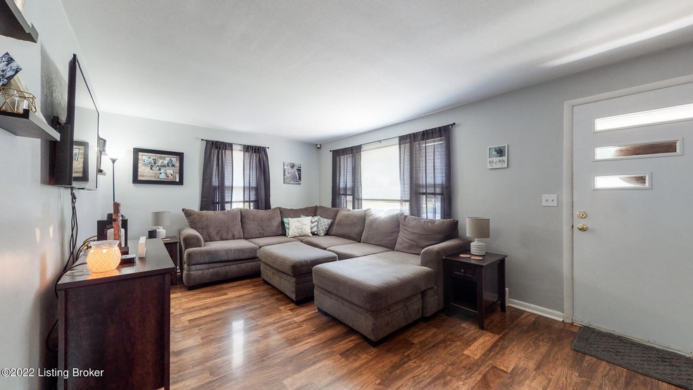 7710 Poinsettia Dr Louisville KY 40258-3