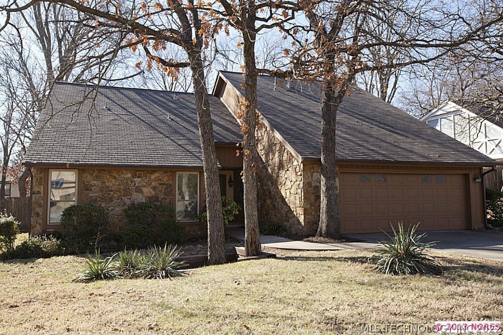 Beautiful 4 Bedroom w/ Inground Gunite Swimming Po