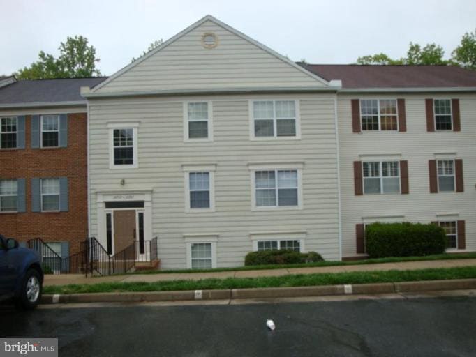 12274 Stevenson Ct unit 12274, Woodbridge, VA 22192 - photo 1