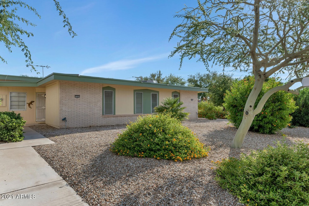 17223 N 106th Ave, Sun City, AZ 85373 - photo 1