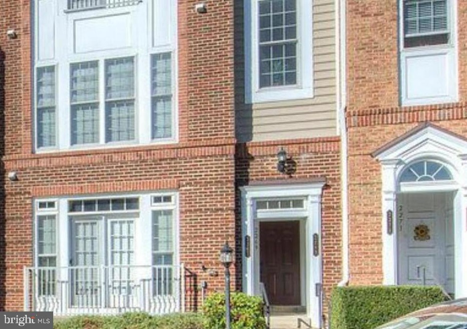 2215 Oberlin Dr unit 329A, Woodbridge, VA 22191 - photo 1