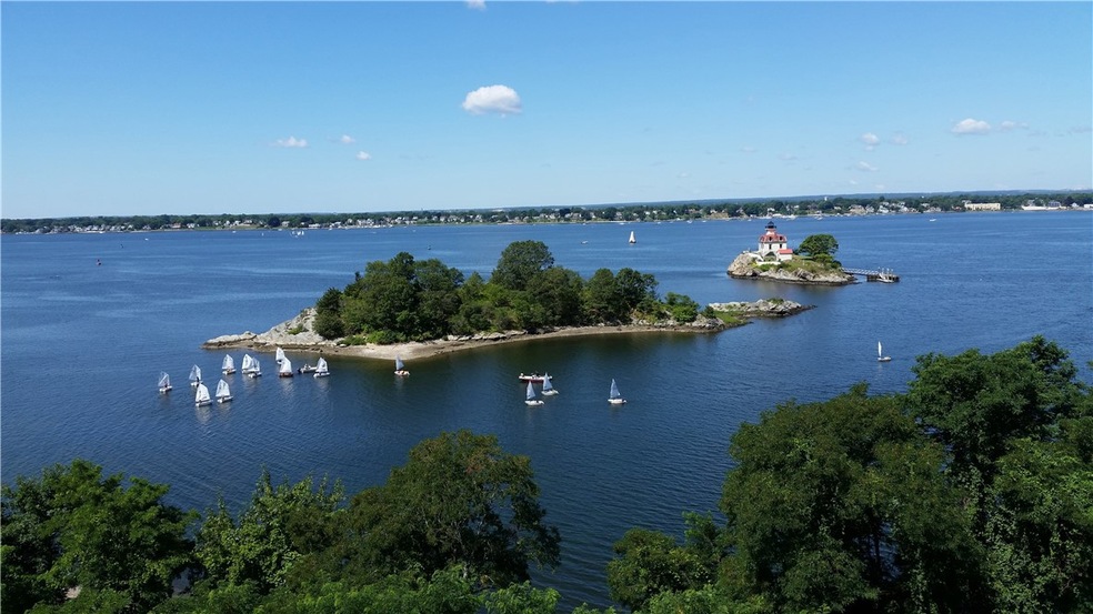 33 Bullocks Point Ave unit 3C, Riverside, RI 02915 - photo 1