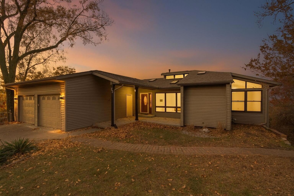22 Skyline Dr, Ogden Dunes, IN 46368 - photo 1