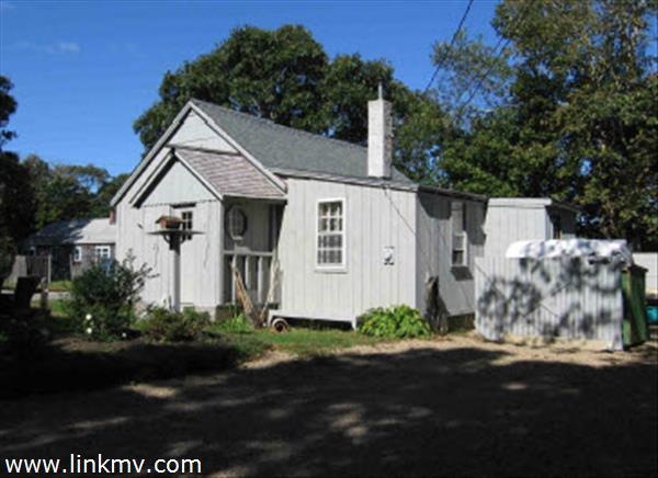 2 Kellys Way, Vineyard Haven, MA 02568 - photo 1