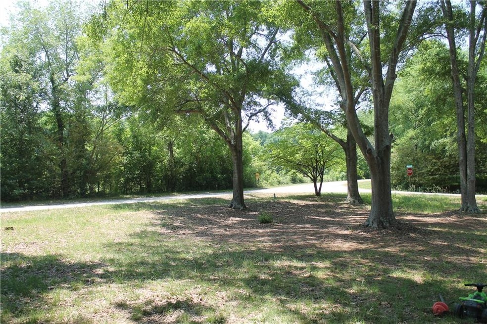 249 Ralph Garrison Rd, Jefferson, GA 30549 - photo 1