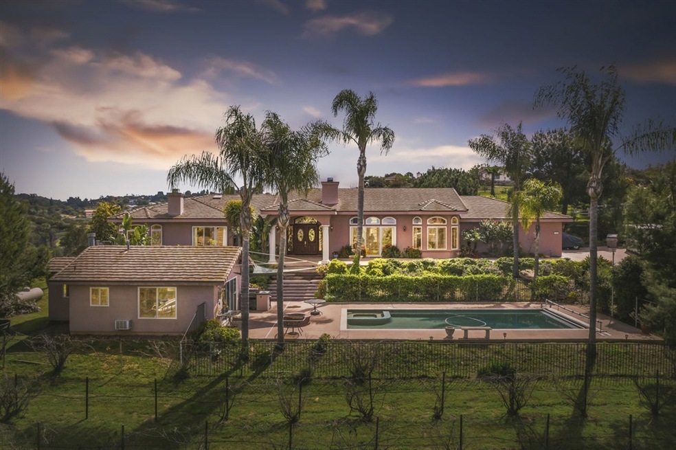 9755 Adams Ct, Escondido, CA 92026 - photo 1