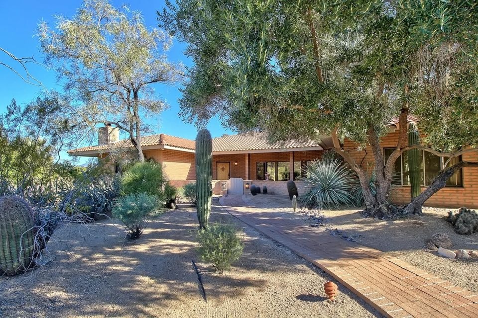 Front_Of_Home_2