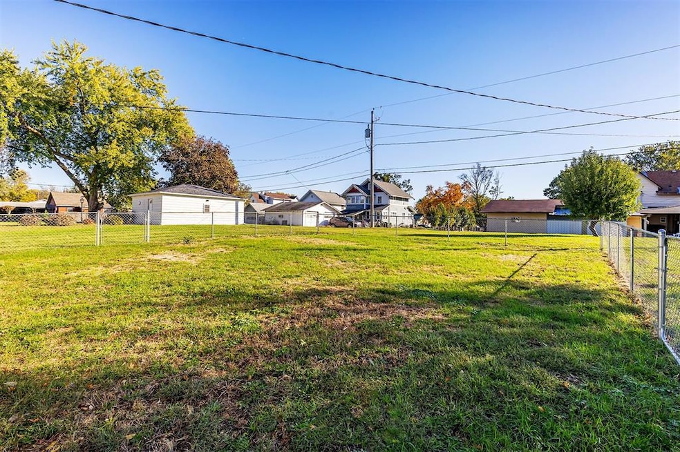 1820 W 3rd St, Perry, IA 50220 - photo 1