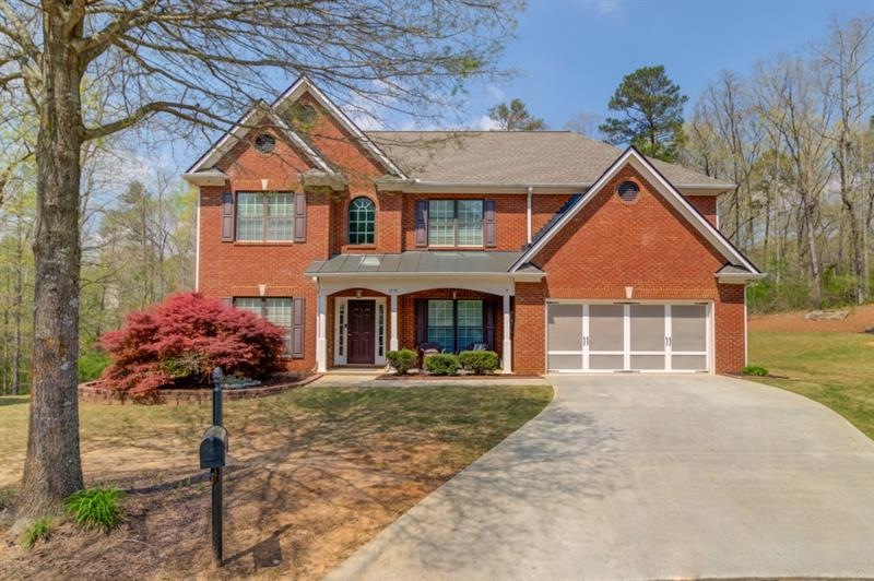 3238 Brookwood Oak Ln SW, Lilburn, GA 30047 - photo 1