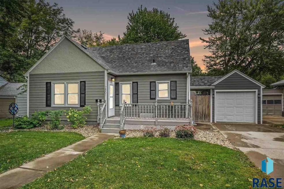 2801 S Duluth Ave, Sioux Falls, SD 57105 - photo 1