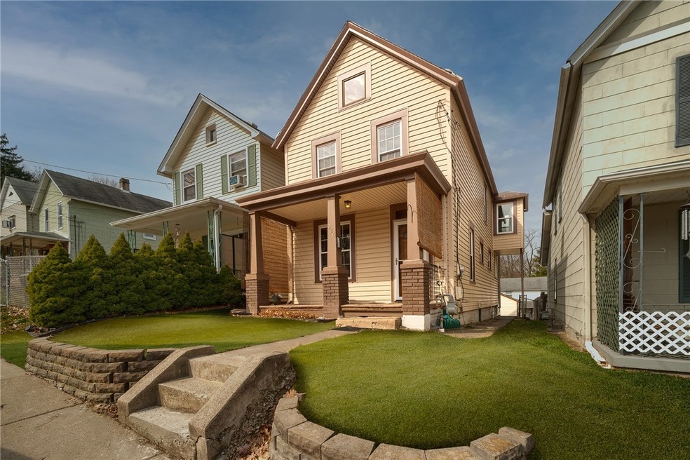 Welcome Home to 916 Fleming St!