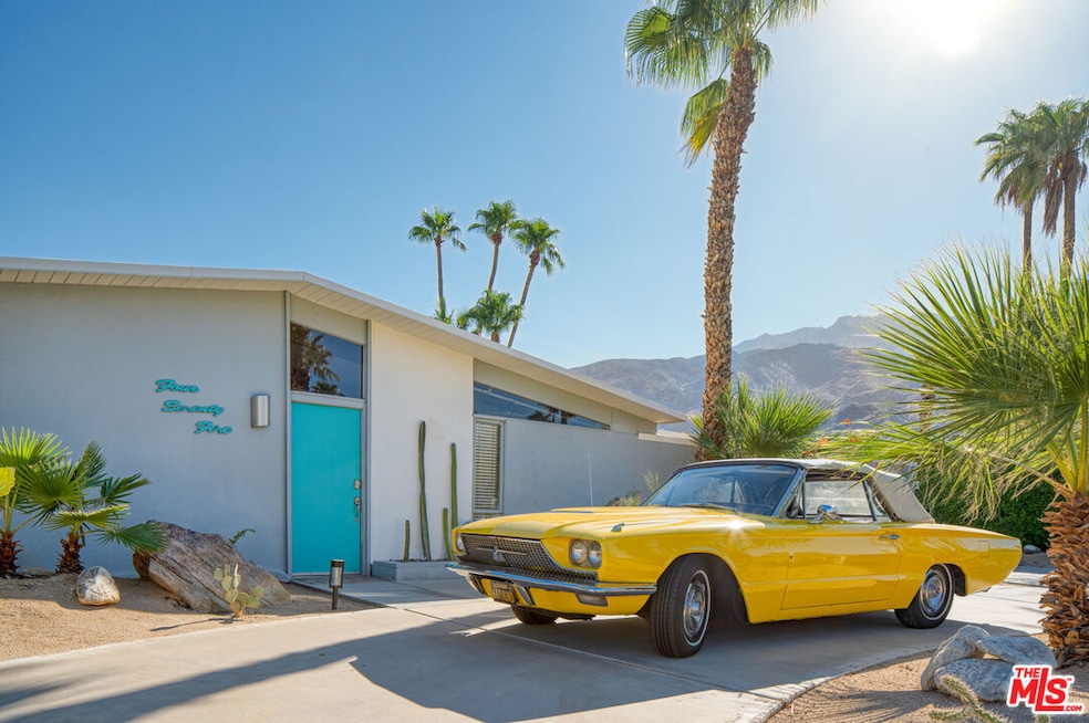 475 E Desert Willow Cir, Palm Springs, CA 92262 - photo 1