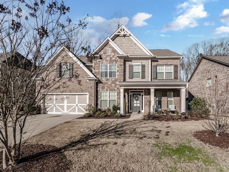 Beautiful 5 Bedroom/4 FULL Bath Brick Traditional 