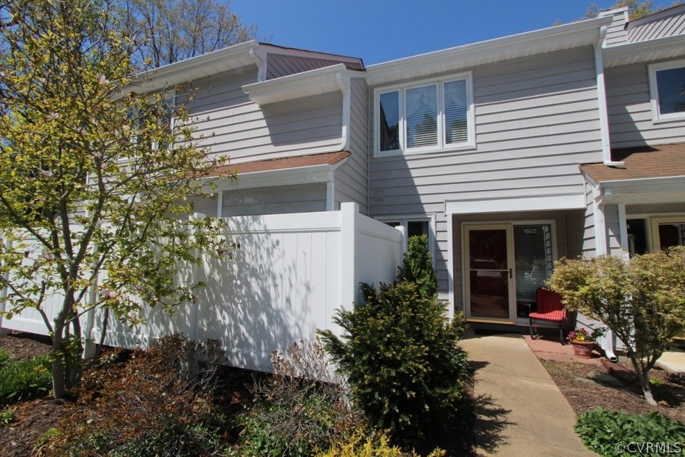 Inviting landscape welcomes you home.