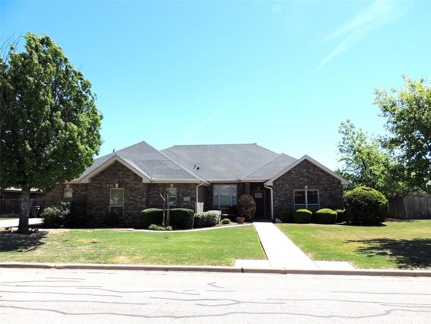 3717 Hill Country Dr, Abilene, TX 79606 - photo 1