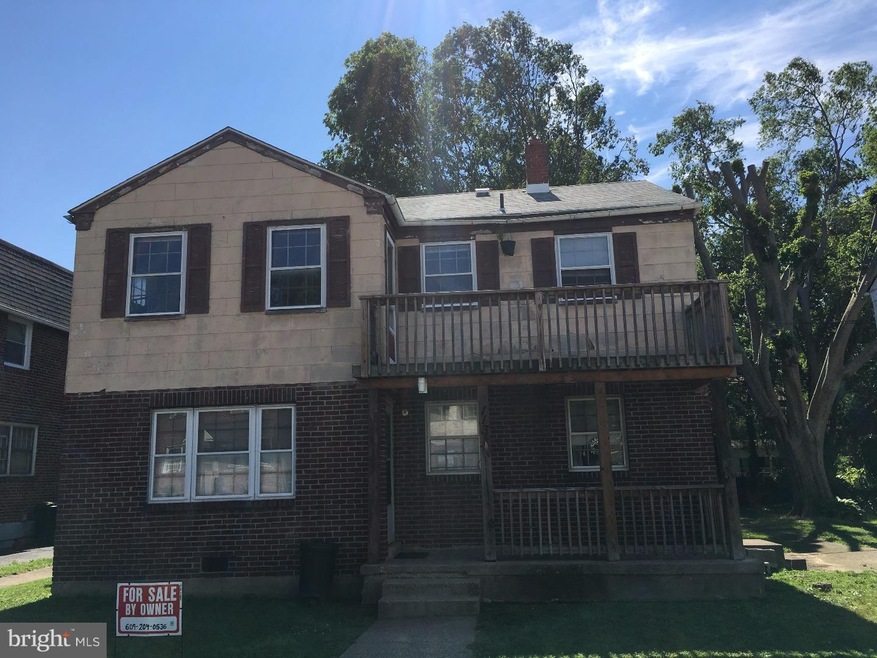 113 W Parkway Ave, Chester, PA 19013 - photo 1